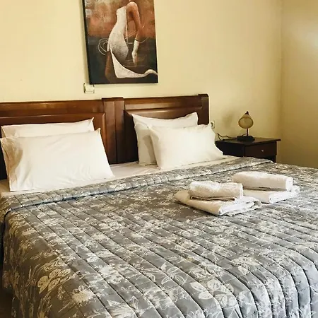 Apartment Adonis *